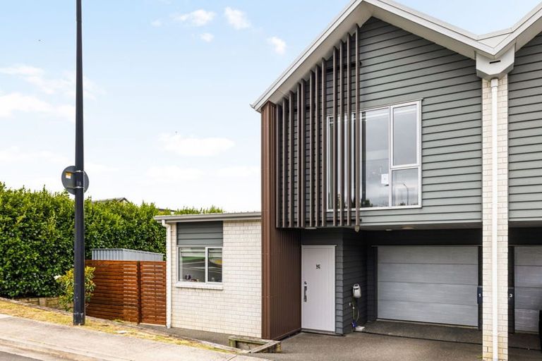 Photo of property in 1 Springside Court, Huntington, Hamilton, 3210