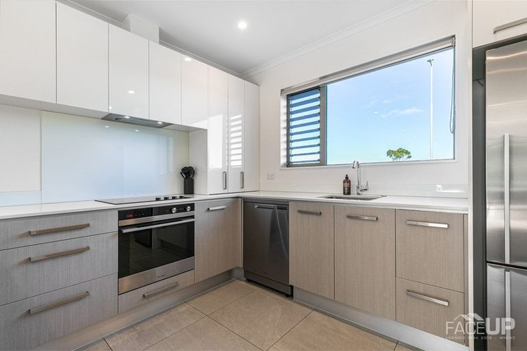 Photo of property in 8d Onekiritea Road, Hobsonville, Auckland, 0616