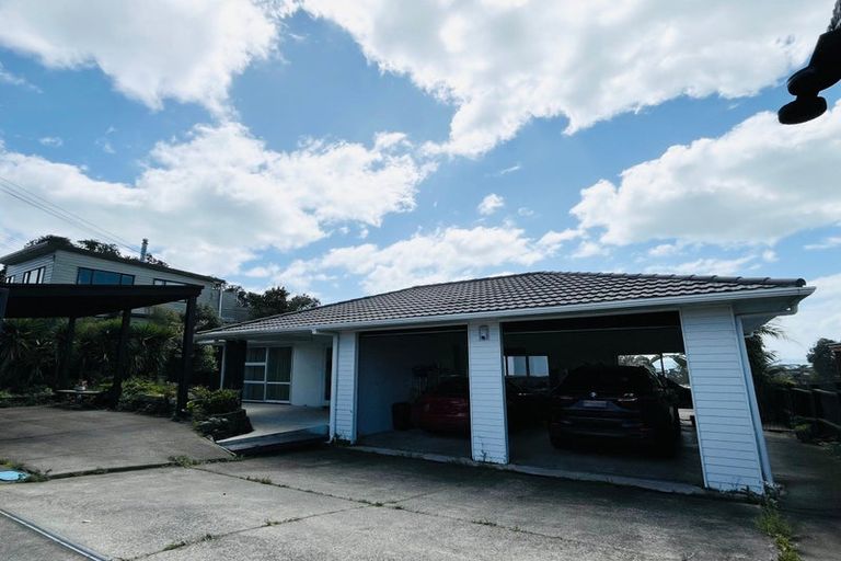 Photo of property in 21 Bleakhouse Road, Howick, Auckland, 2014