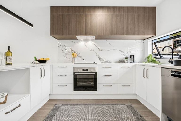 Photo of property in 1/14 Freyberg Place, Howick, Auckland, 2014