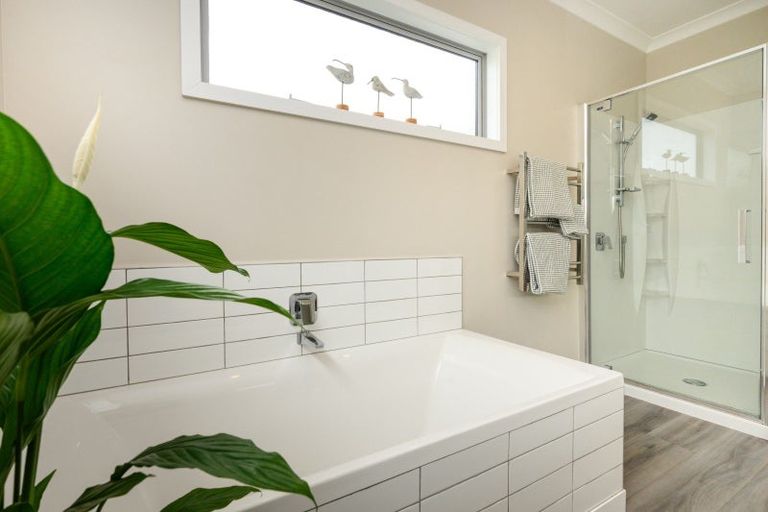 Photo of property in 5 Heritage Place, Terrace End, Palmerston North, 4410