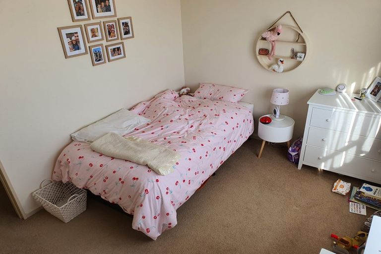 Photo of property in 1 Northwood Close, Woodridge, Wellington, 6037