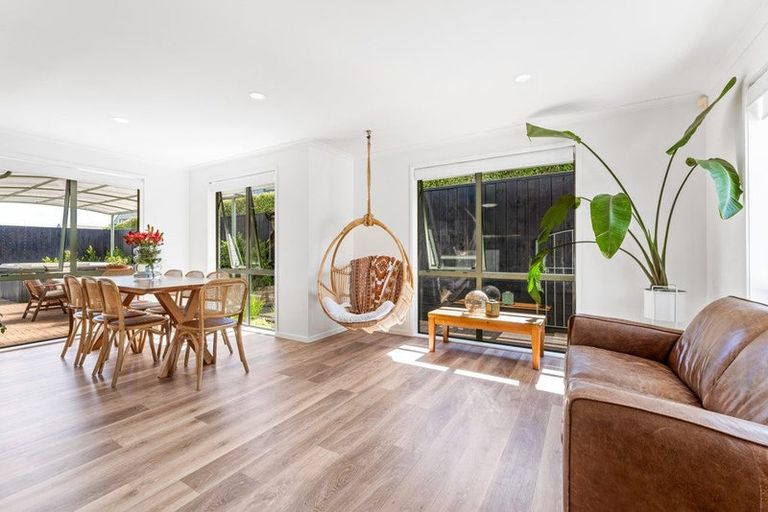 Photo of property in 22a Zealandia Road, Manly, Whangaparaoa, 0930