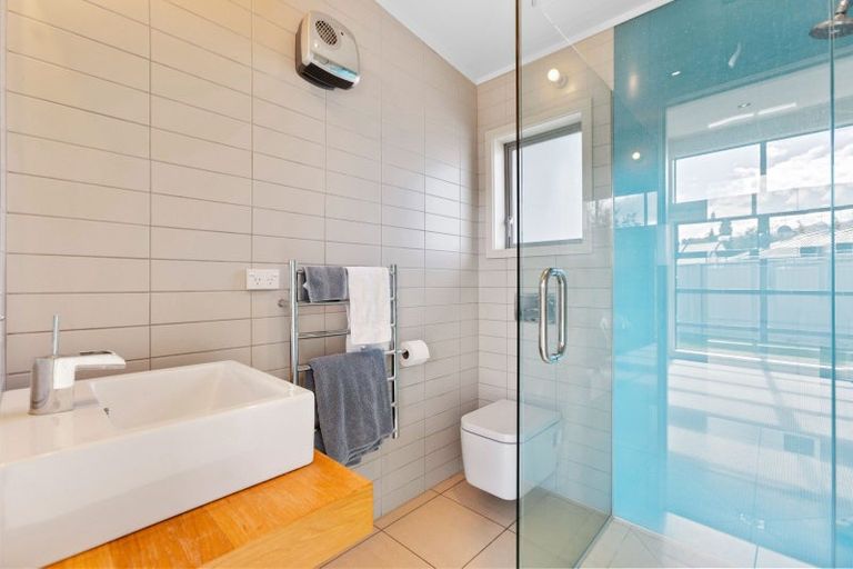 Photo of property in 28 Chandler Crescent, Clyde, 9330