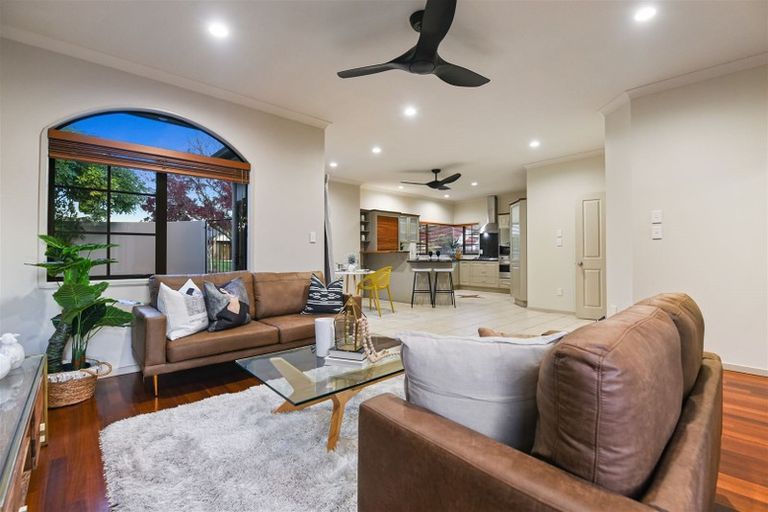 Photo of property in 2 Keswick Crescent, Huntington, Hamilton, 3210