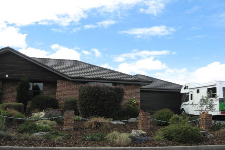 Photo of property in 3 Holcroft Place, Stoke, Nelson, 7011