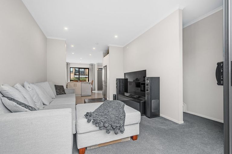 Photo of property in 41 Nugget Avenue, Hobsonville, Auckland, 0616