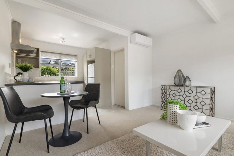 Photo of property in 29 Gordon Avenue, Forrest Hill, Auckland, 0620