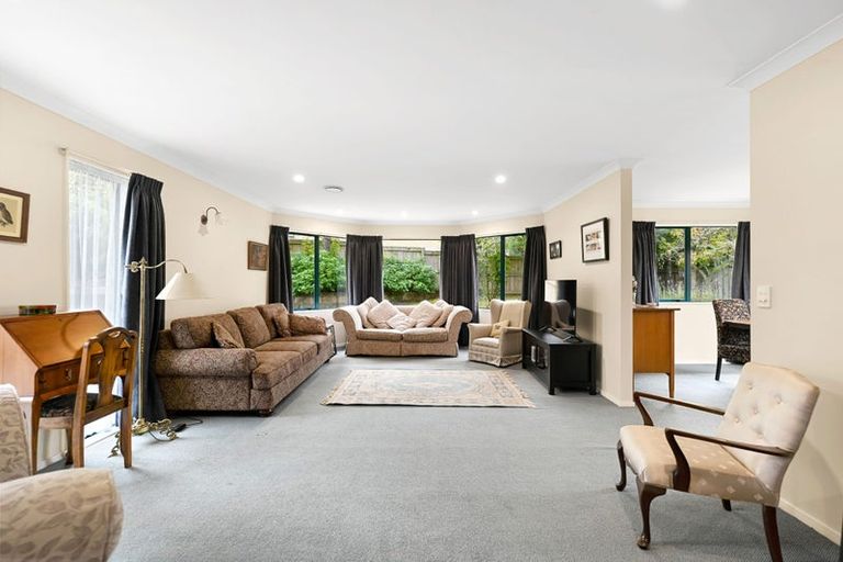 Photo of property in 74 Ayrshire Drive, Grandview Heights, Hamilton, 3200