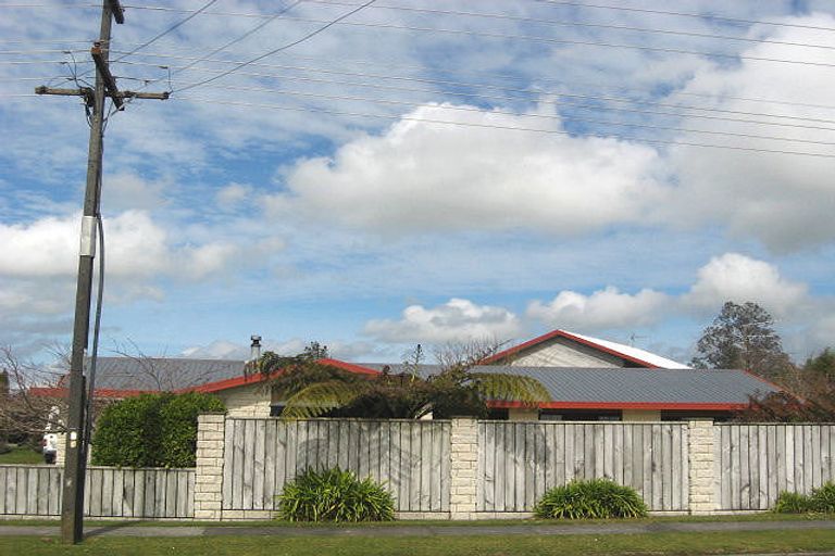 Photo of property in 37 Pembroke Road East, Stratford, 4332