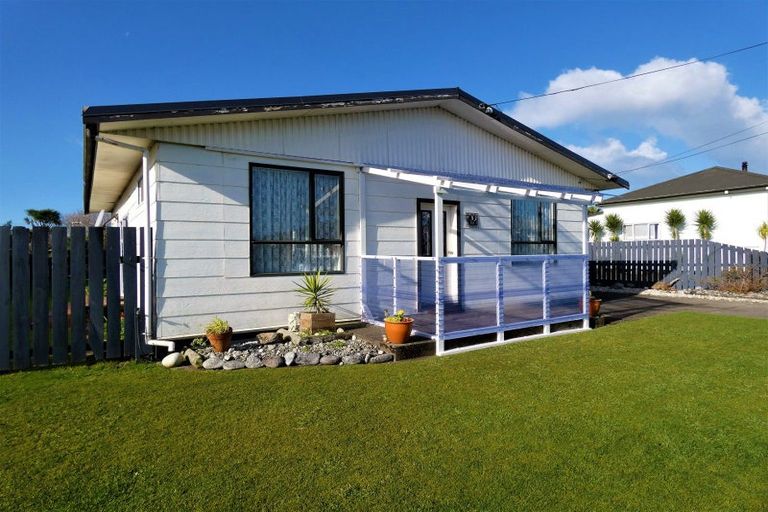 Photo of property in 121 Romilly Street, Westport, 7825