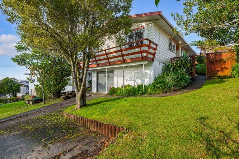 Photo of property in 6 Hewlett Road, Massey, Auckland, 0614