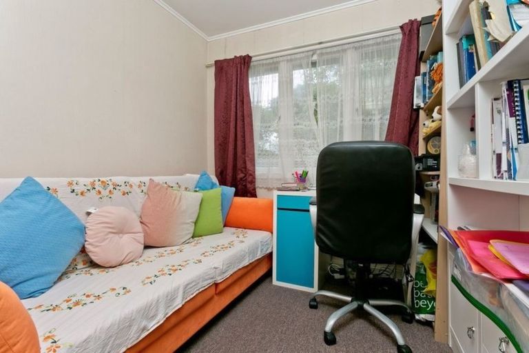 Photo of property in 672 Te Atatu Road, Te Atatu Peninsula, Auckland, 0610