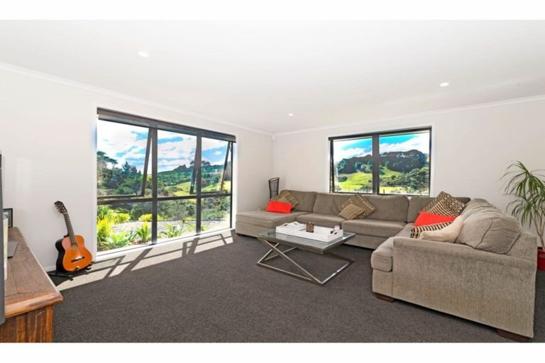 Photo of property in 63b Manuka Grove, Helensville, 0875