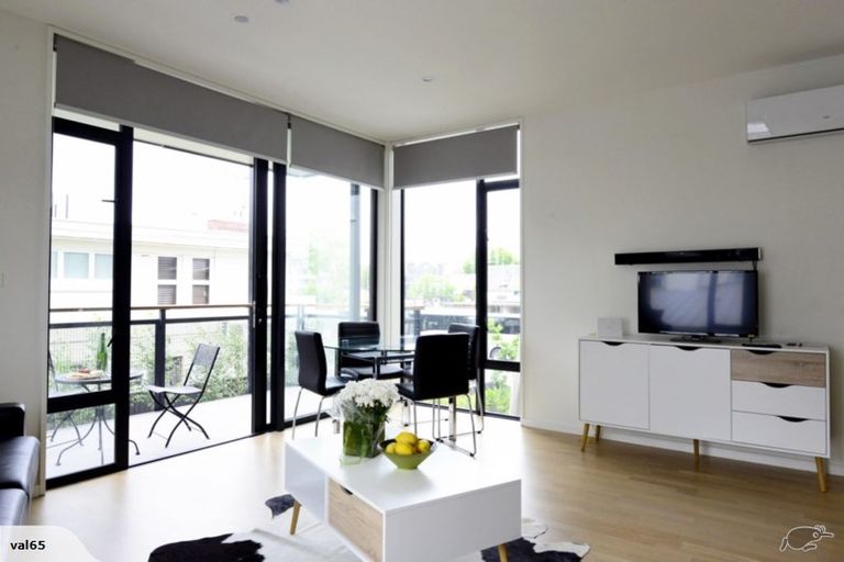 Photo of property in 50 Kilmore Street, Christchurch Central, Christchurch, 8013