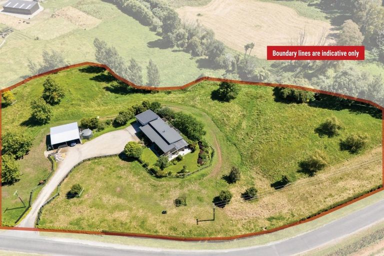 Photo of property in 88 Te Arei Road East, Lepperton, New Plymouth, 4373