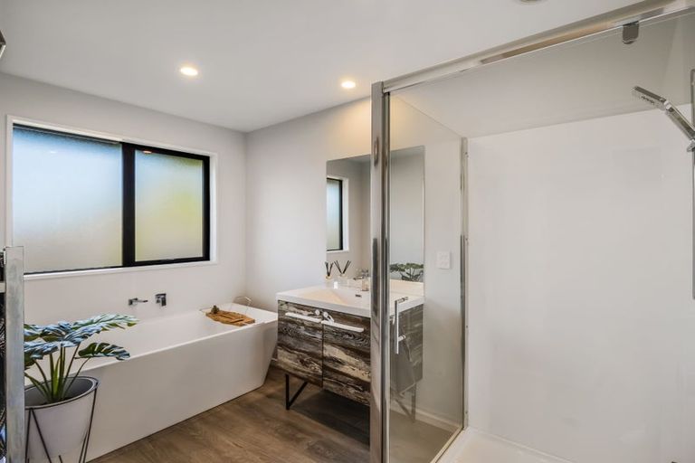 Photo of property in 12 Wandle Street, Marshland, Christchurch, 8083
