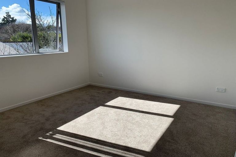 Photo of property in 136a Prince Regent Drive, Half Moon Bay, Auckland, 2012