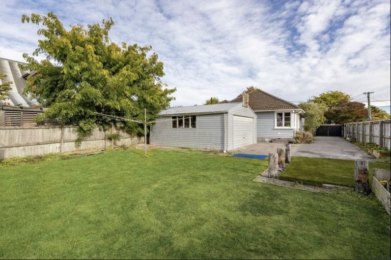 Photo of property in 238 Westminster Street, Mairehau, Christchurch, 8013