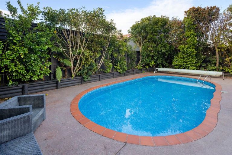 Photo of property in 74 Princes Street, Cambridge, 3434