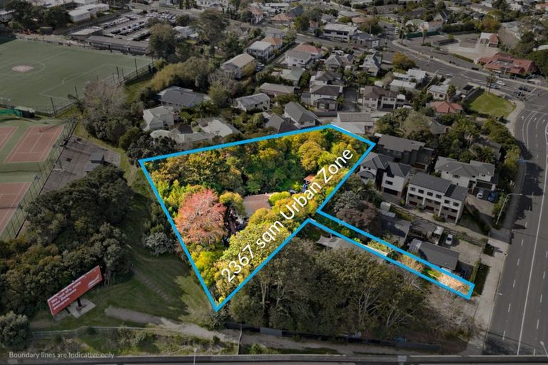 Photo of property in 37 Wairau Road, Forrest Hill, Auckland, 0627