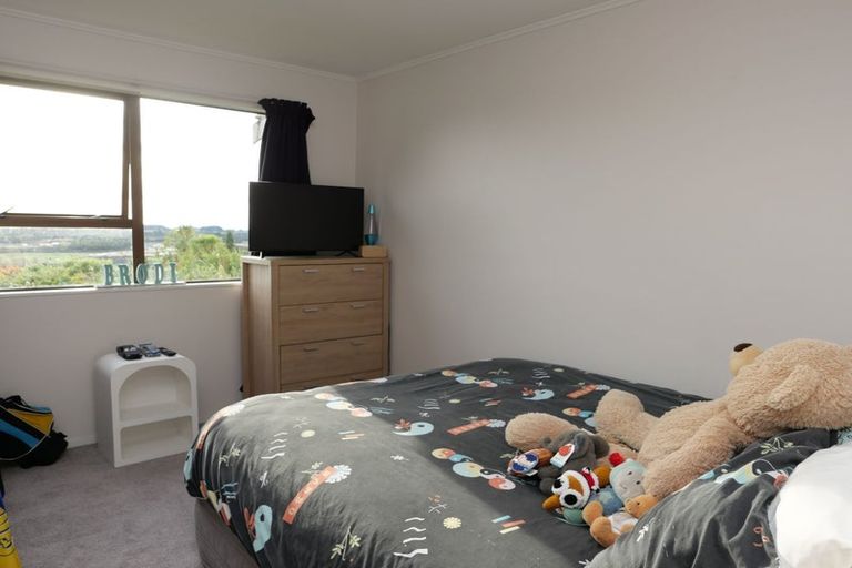 Photo of property in 67 Kotare Street, Waikanae, 5036
