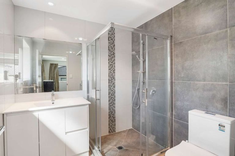 Photo of property in 9 Cooladawson Drive, Flat Bush, Auckland, 2019