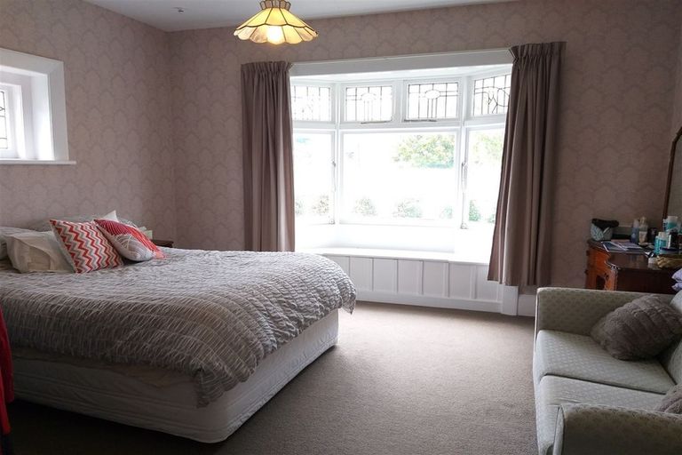 Photo of property in 30 Gamblins Road, Saint Martins, Christchurch, 8022