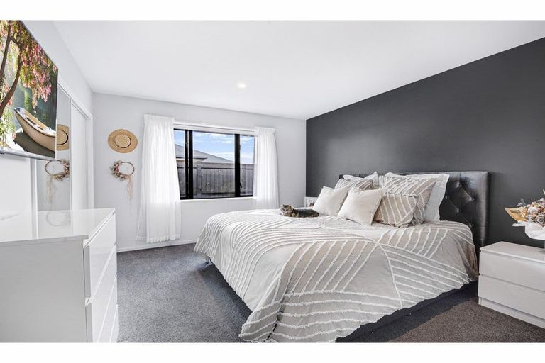 Photo of property in 5 Grasmere Close, Rangiora, 7400