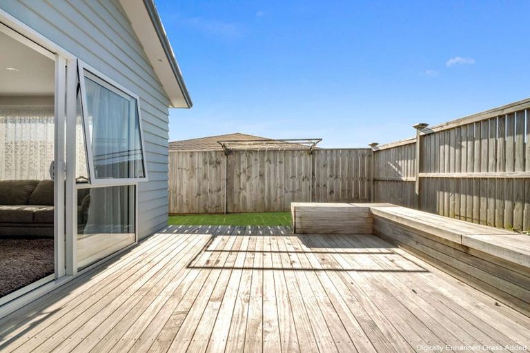 Photo of property in 8 Verdot Close, Kumeu, 0810