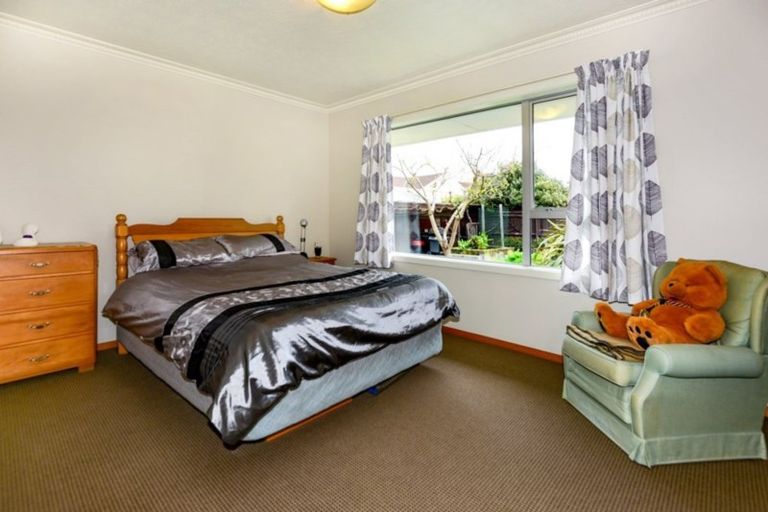 Photo of property in 4 Kirkdale Place, Avonhead, Christchurch, 8042