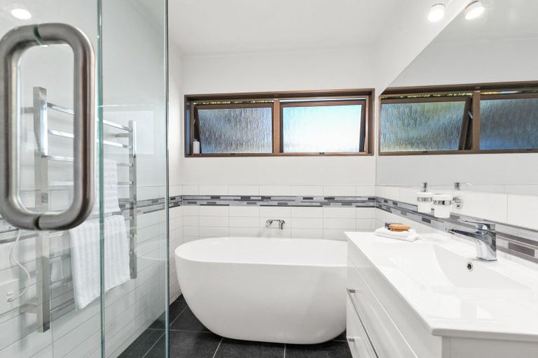 Photo of property in 17d Holyrood Terrace, Waipukurau, 4200