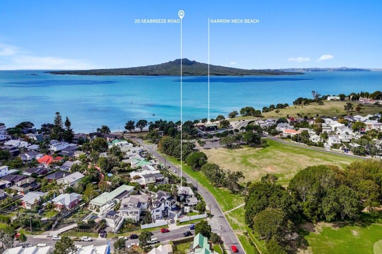 Photo of property in 20 Seabreeze Road, Narrow Neck, Auckland, 0624