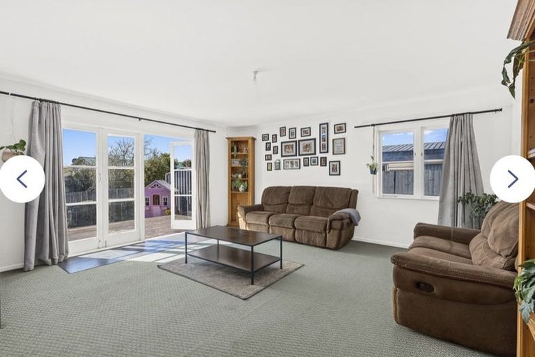 Photo of property in 73a Awaroa Road, Helensville, 0800