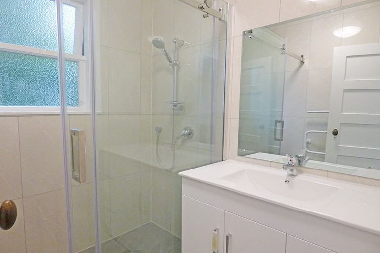 Photo of property in 38 Gardner Avenue, New Lynn, Auckland, 0600