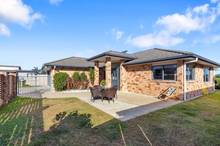 Photo of property in 27 Sarah Place, Papamoa Beach, Papamoa, 3118