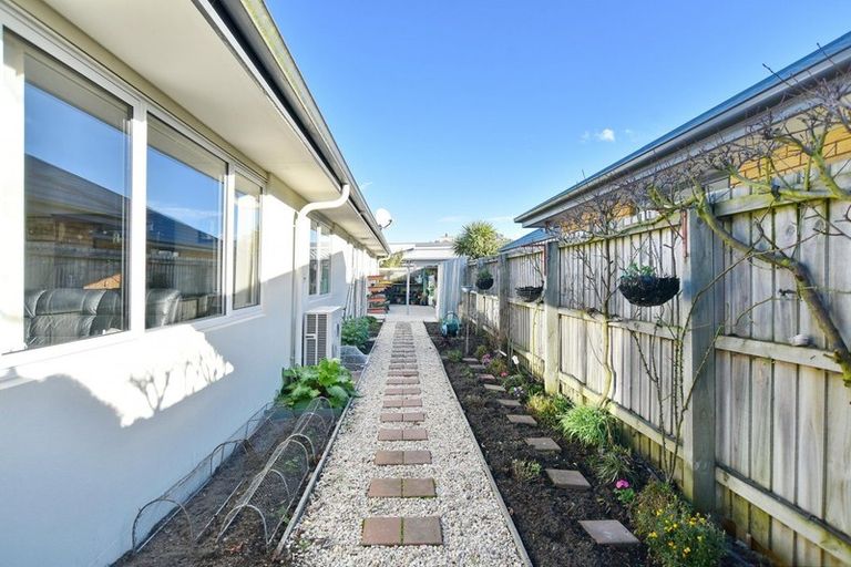 Photo of property in 75 Lamorna Road, Parklands, Christchurch, 8083