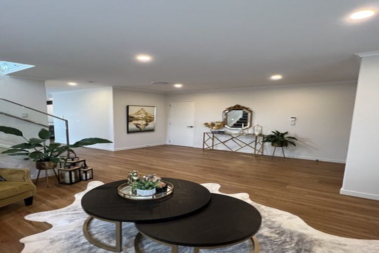 Photo of property in 92 Ksenia Drive, Flat Bush, Auckland, 2019