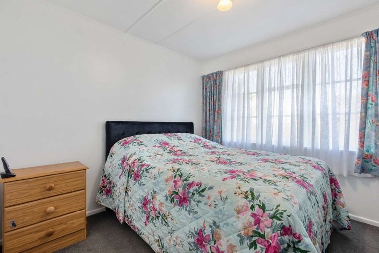 Photo of property in 38 Hand Road, Helensville, 0800