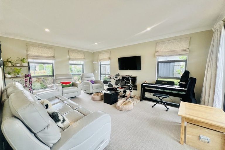 Photo of property in 5 Roullet Lane, Yaldhurst, Christchurch, 8042