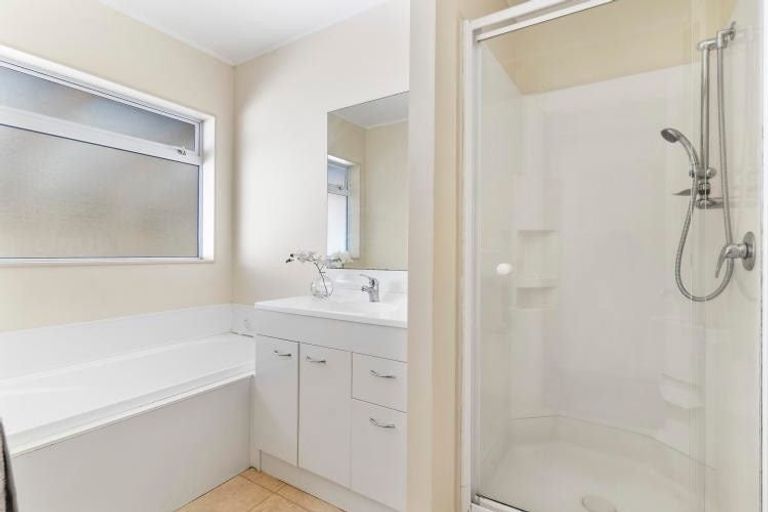 Photo of property in 3/478 Hibiscus Coast Highway, Orewa, 0931