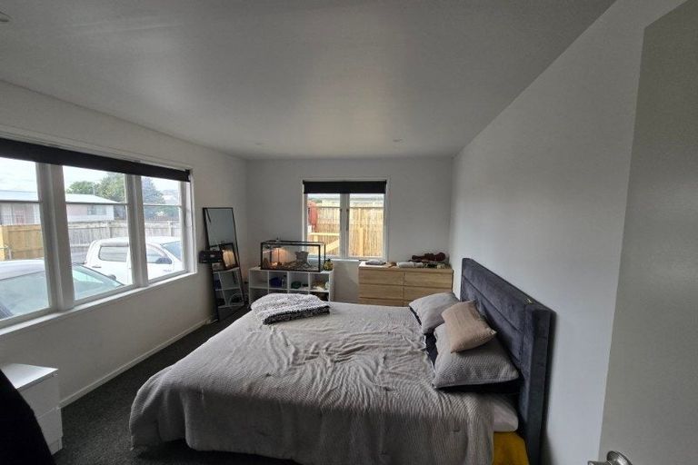Photo of property in 81 Strathmore Avenue, Levin, 5510