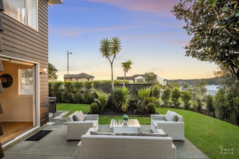 Photo of property in 39 Kittiwake Drive, Schnapper Rock, Auckland, 0632