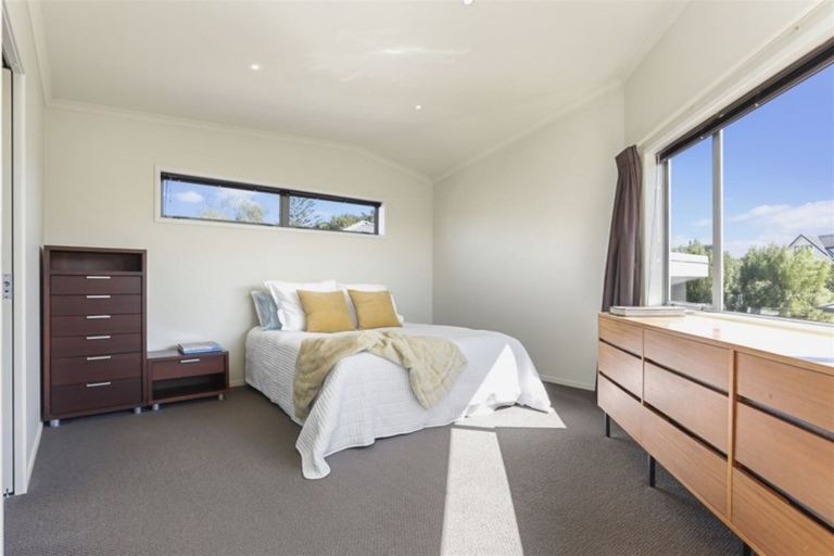 Photo of property in 7a Justin Place, Te Atatu Peninsula, Auckland, 0610