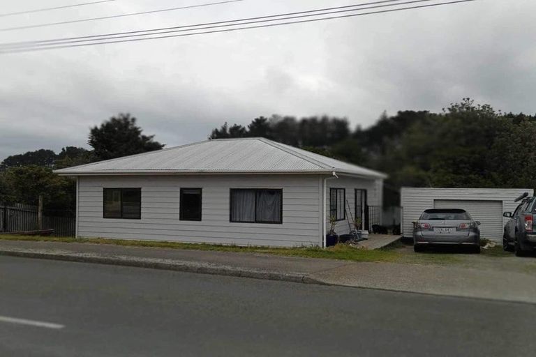 Photo of property in 623 Waitarere Beach Road, Waitarere Beach, Levin, 5510
