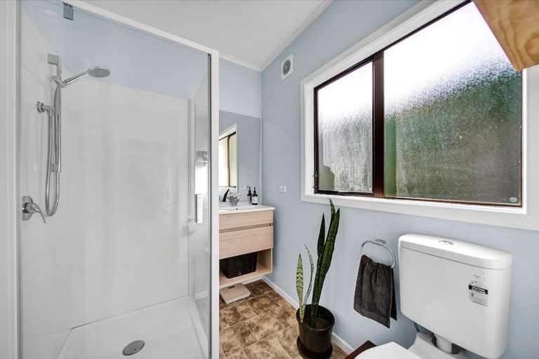 Photo of property in 118a South Road, Spotswood, New Plymouth, 4310