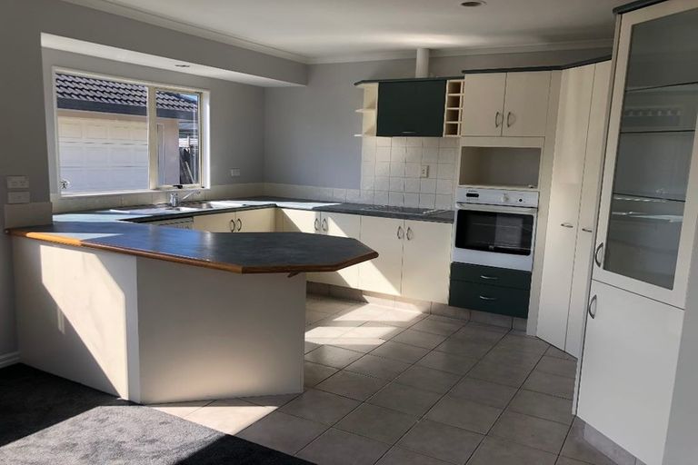 Photo of property in 39 Sandhurst Drive, Papamoa Beach, Papamoa, 3118