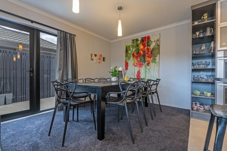 Photo of property in 17 Jensen Street, Hokowhitu, Palmerston North, 4410