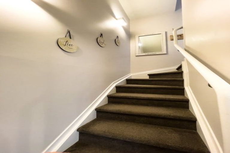 Photo of property in 1/89 Hobsonville Point Road, Hobsonville, Auckland, 0616