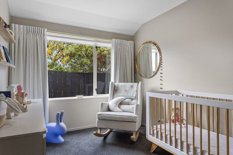 Photo of property in 4 Magnolia Lane, St Albans, Christchurch, 8052